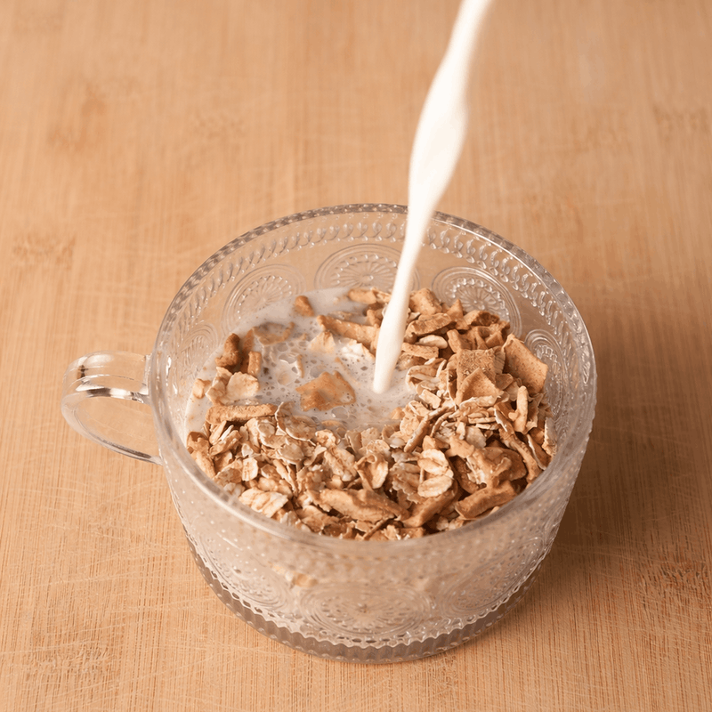 Add fibre prebiotics to oats and warm as porridge or overnight oats